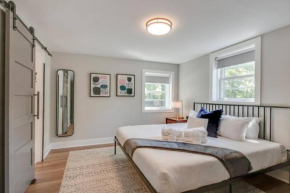 Beautiful Bungalow Historic Franklin Quadplex